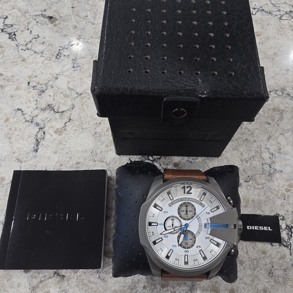 Diesel Men's Silver and Black Watch - Picture 5 of 7